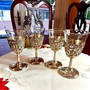Beautiful Set of 4 Cordial Glasses-SILVER PLATE-exclusive design-Excel Vtge Cond